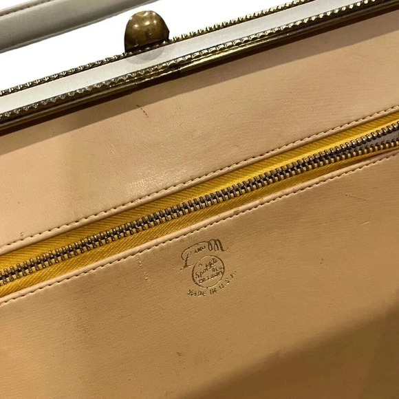 L and M Vintage Beige Carpet Handbag - Picture 7 of 7